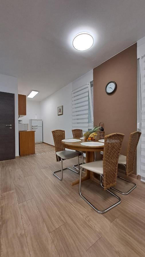 Greenline Pula Apartment Екстериор снимка