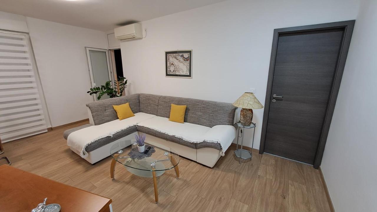 Greenline Pula Apartment Екстериор снимка